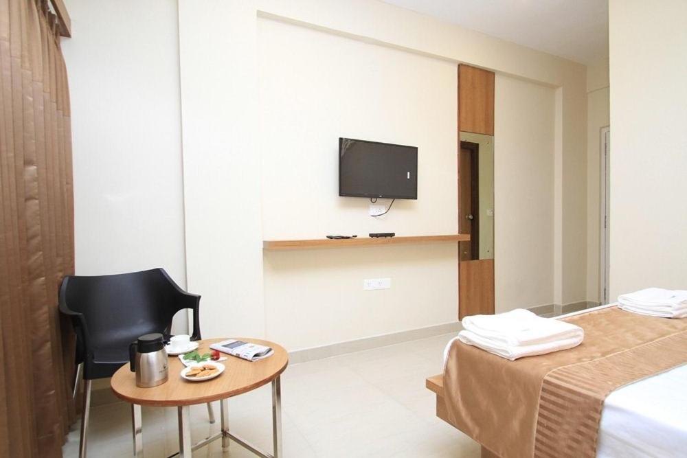Samasth Rooms And Suits Mysore Exteriör bild