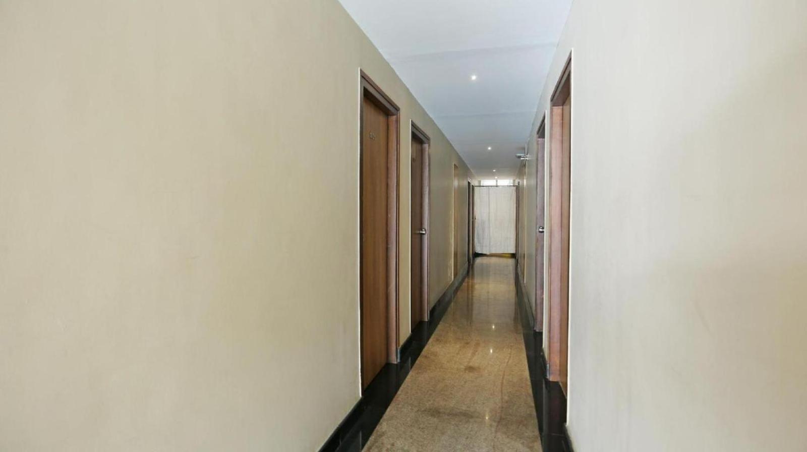 Samasth Rooms And Suits Mysore Exteriör bild