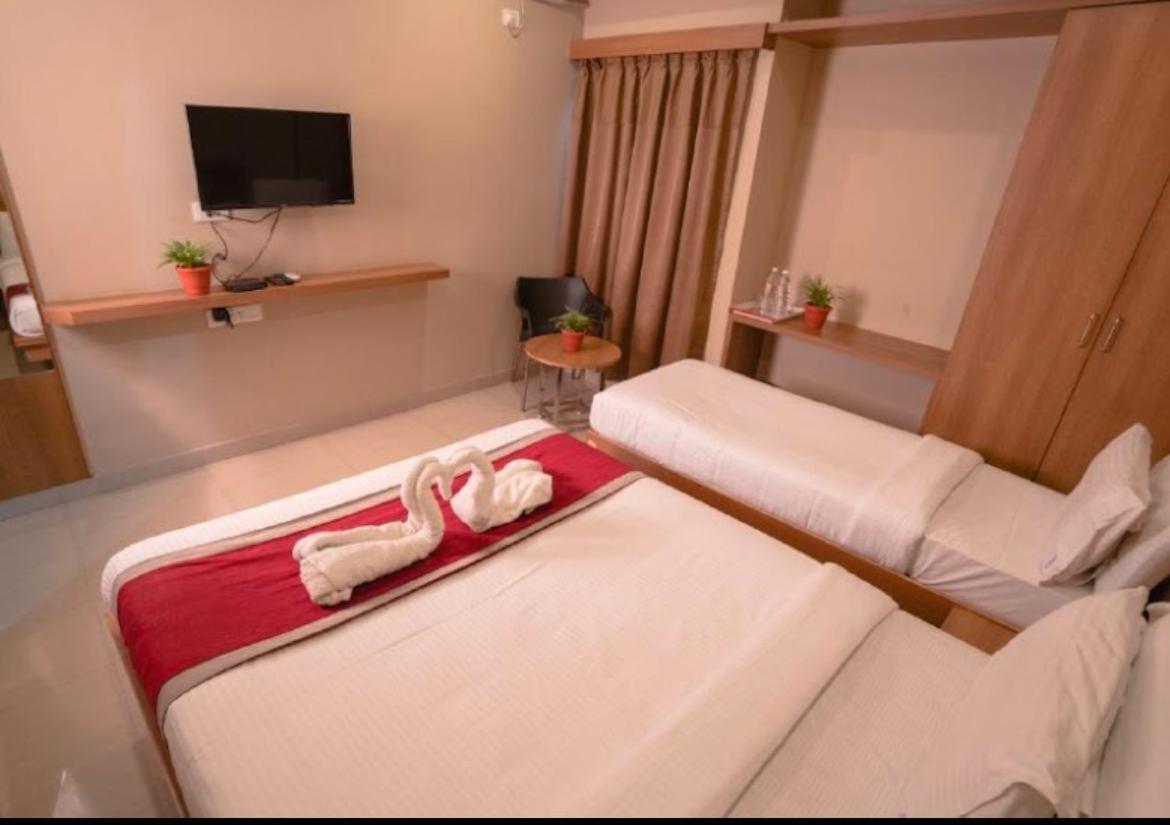 Samasth Rooms And Suits Mysore Exteriör bild