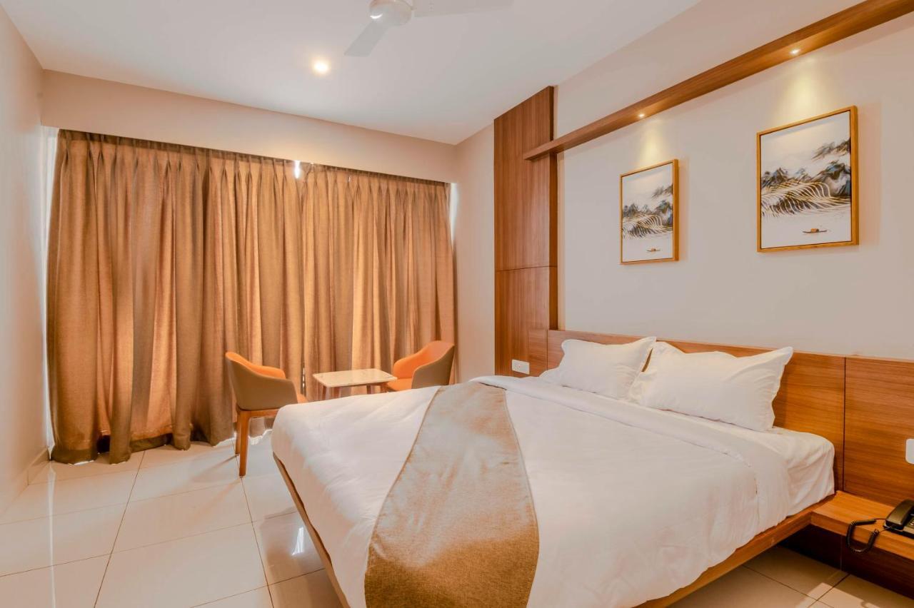 Samasth Rooms And Suits Mysore Exteriör bild